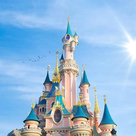 Le 82 - Studio Pour 4 A 3 Minutes De Disneyland Paris Монтеврен Екстериор снимка