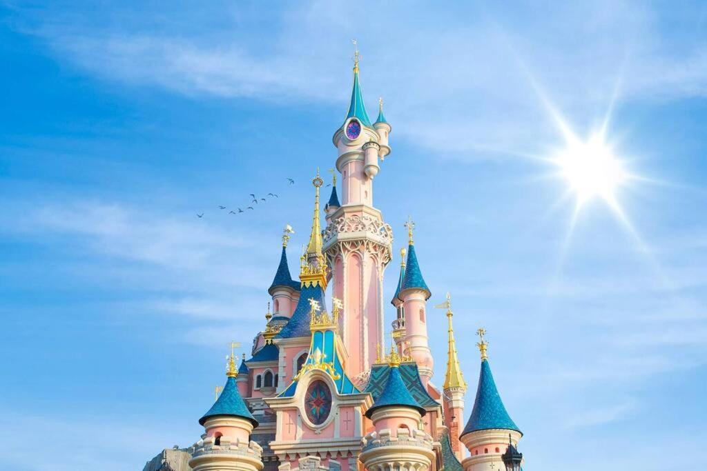 Le 82 - Studio Pour 4 A 3 Minutes De Disneyland Paris Монтеврен Екстериор снимка
